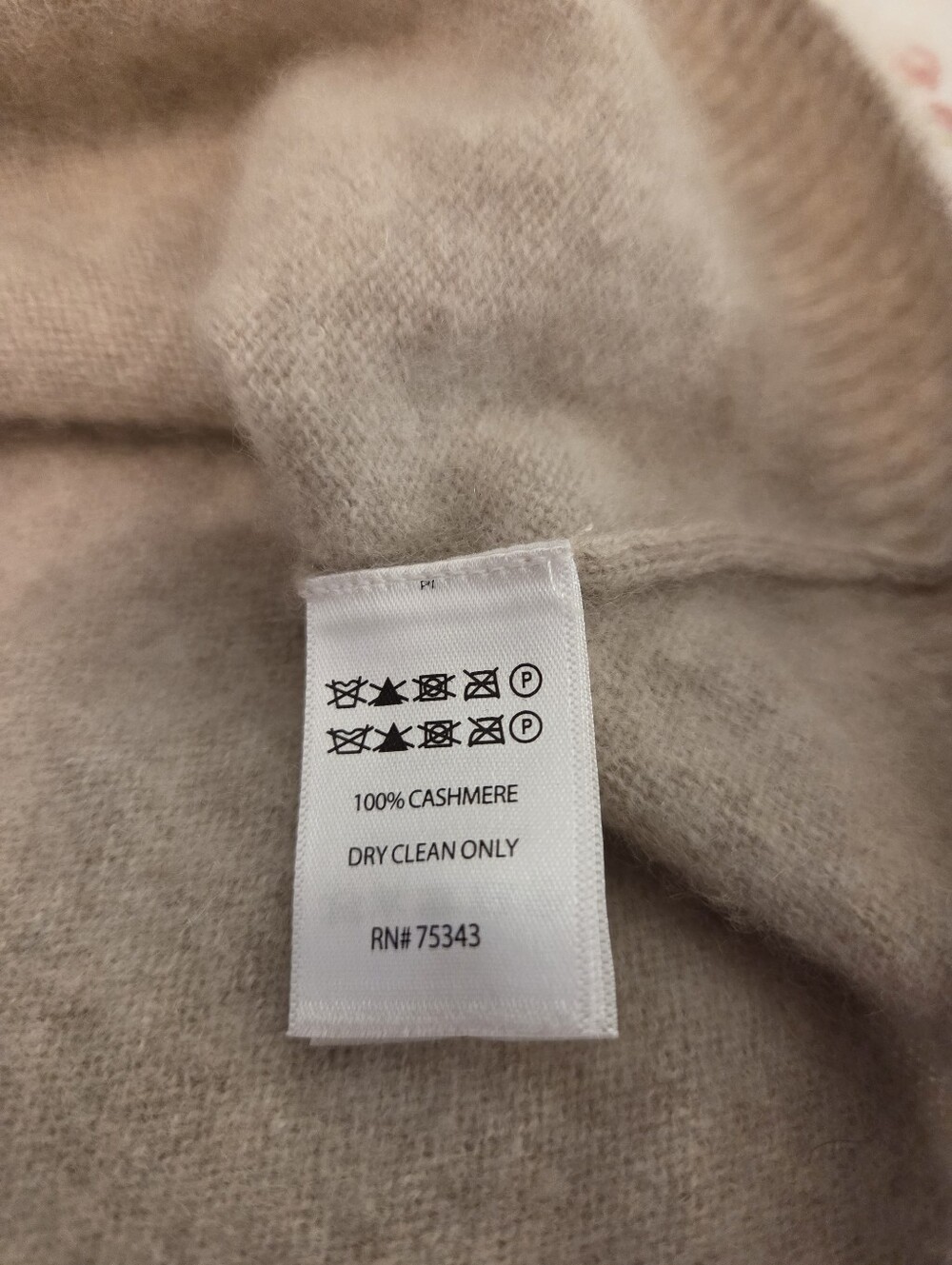 TAHARI Oatmeal 100% 2- Ply Cashmere Button Front Preppy Sweater Vestβ Women's L - Picture 10 of 12